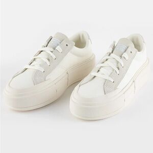 Converse Cruise Never worn